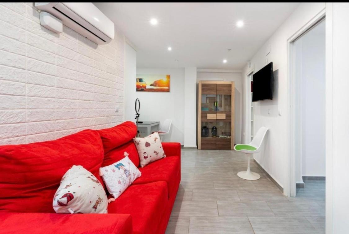 Vialia Apartamentos Suites Malaga Ngoại thất bức ảnh