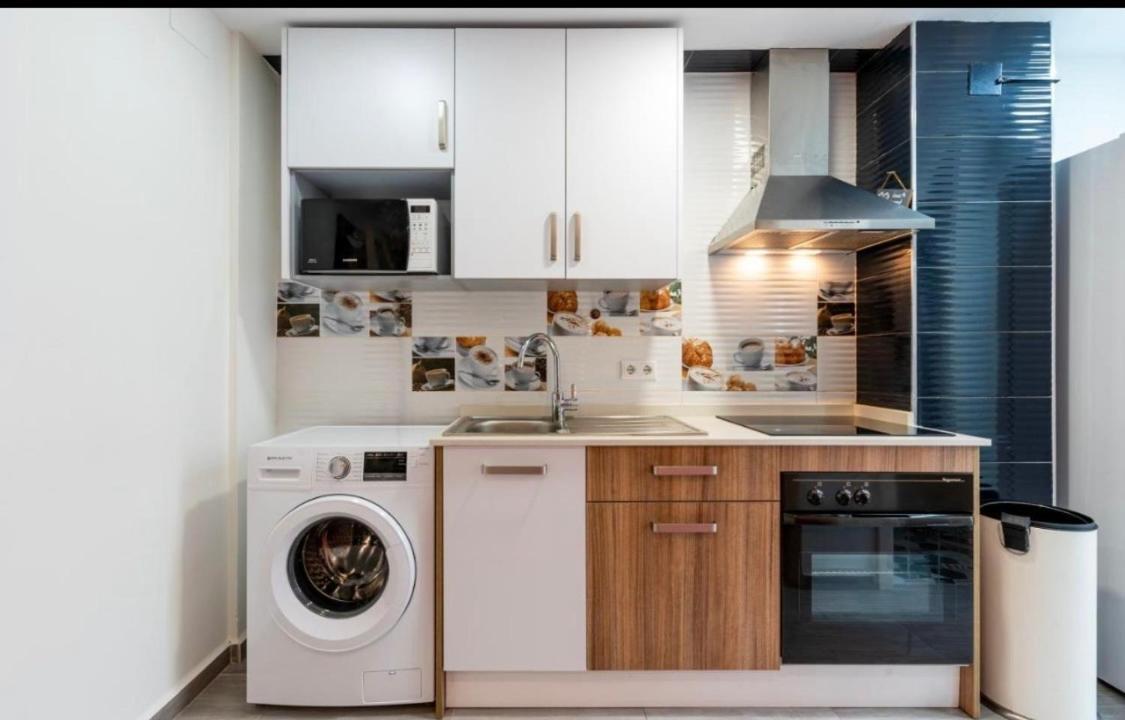 Vialia Apartamentos Suites Malaga Ngoại thất bức ảnh